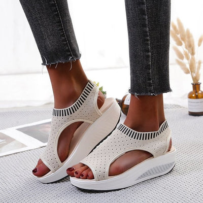 Flying Woven Sandals Women's Flat Bottomed Fashion Simple Sandals